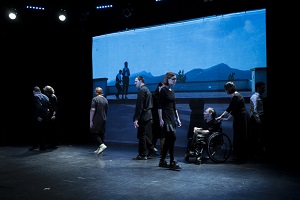 «Перспективы» представят спектакль «Основные моменты/зеркало» международного проекта «Театр без границ»