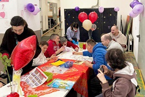 Пусть в мире будет больше любви и созидания